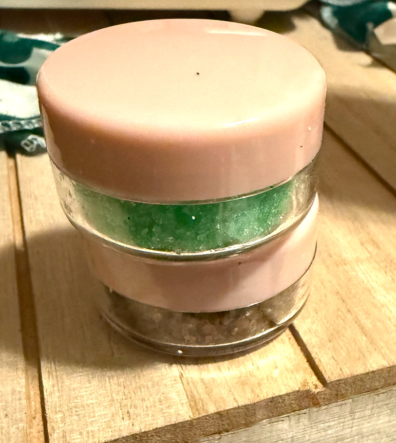 Lip scrub