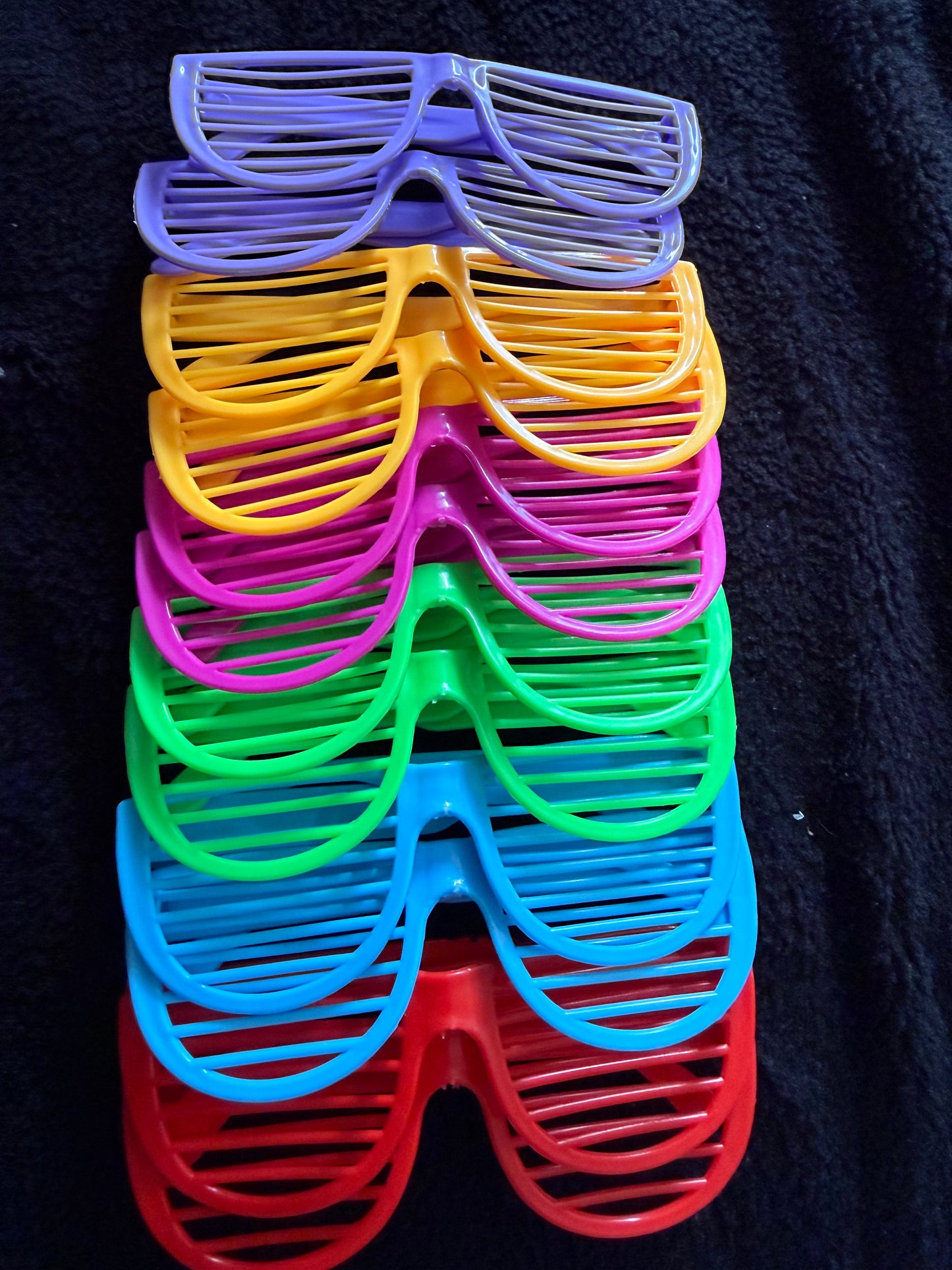 Sunglass toss